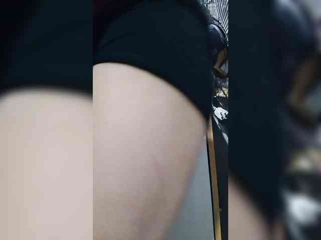 Cassiee webcam