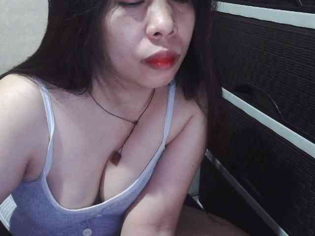 Cassiee webcam