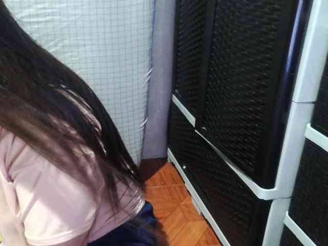 Cassiee webcam