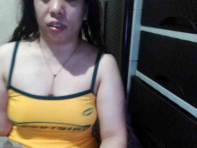 Cassiee webcam