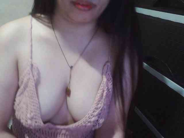 Cassiee webcam