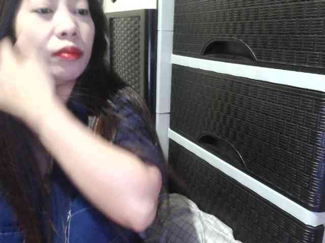 Cassiee webcam