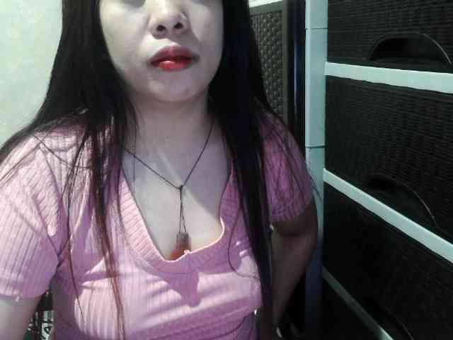Cassiee webcam