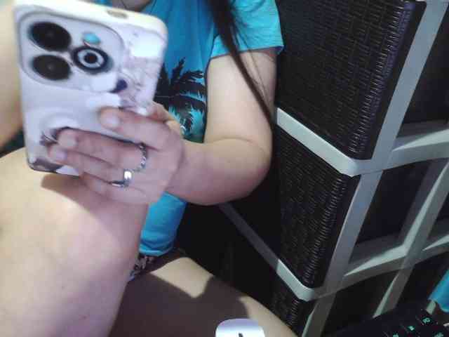 Cassiee webcam