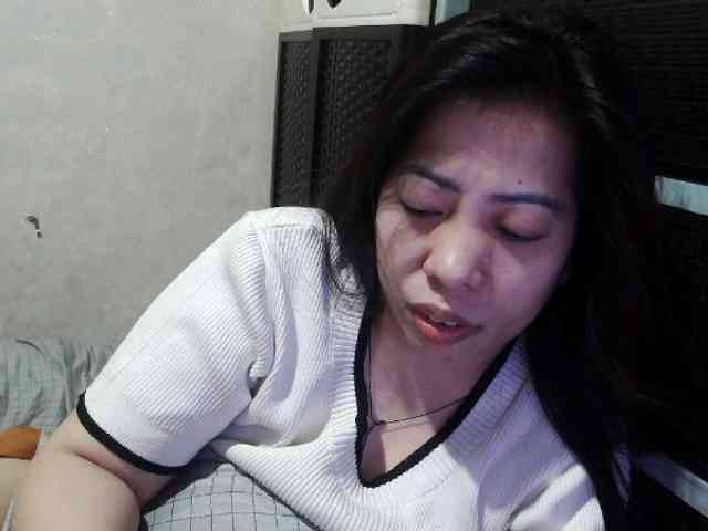 Cassiee webcam