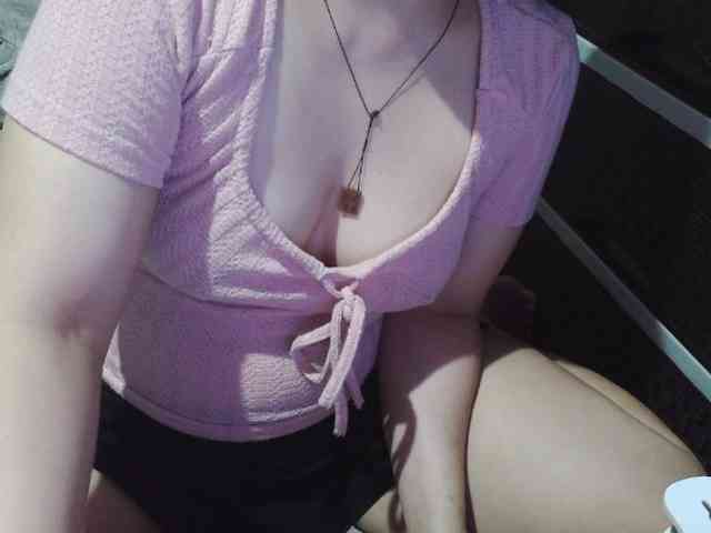Cassiee webcam