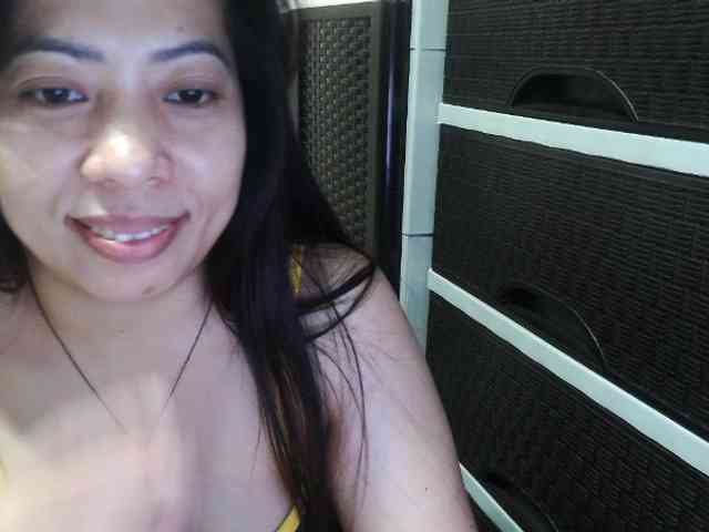 Cassiee webcam