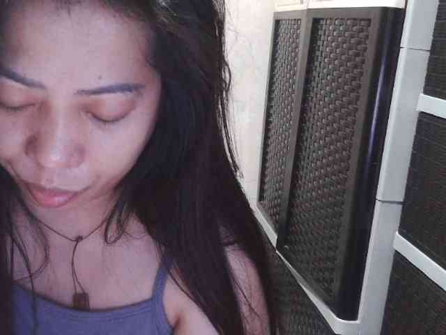 Cassiee webcam