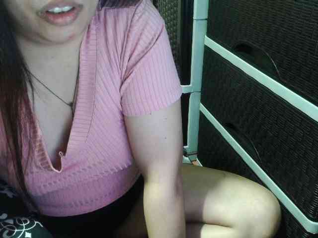 Cassiee webcam