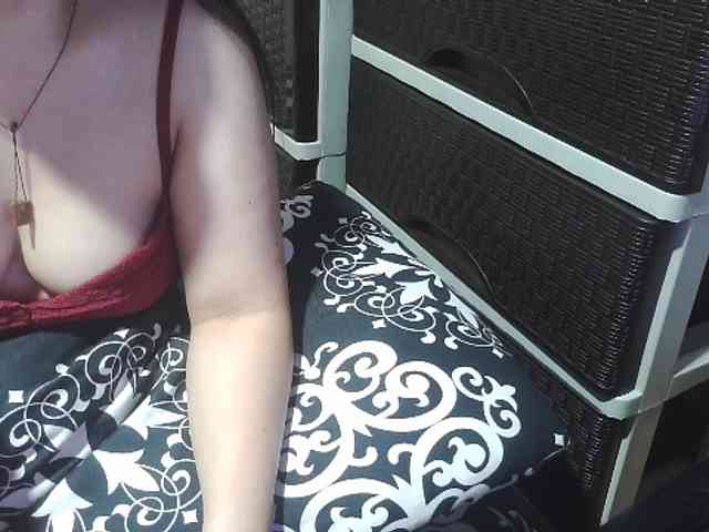 Kazzandra webcam