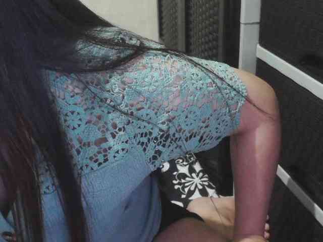 Cassiee webcam