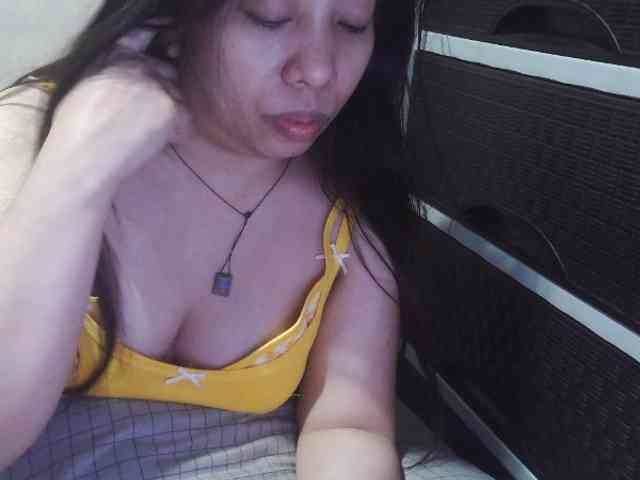 Cassiee webcam
