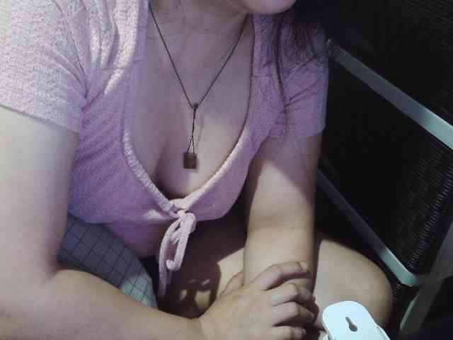Cassiee webcam