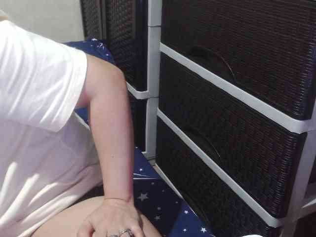 Cassiee webcam