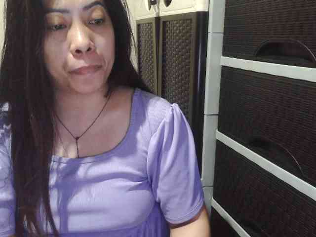 Cassiee webcam