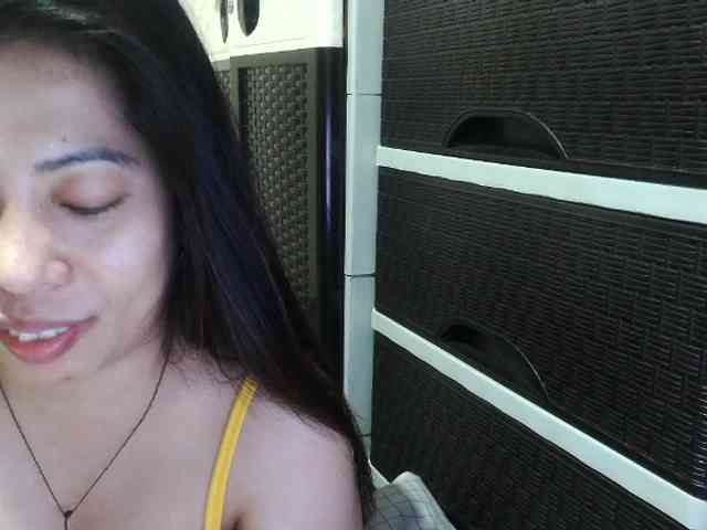 Cassiee webcam