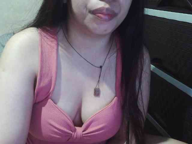 Cassiee webcam