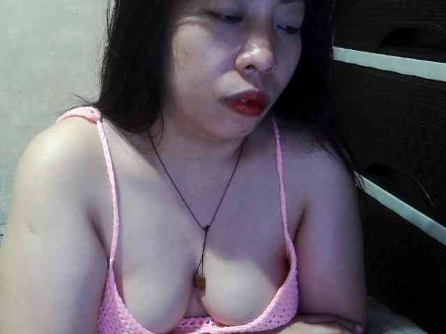 Cassiee webcam