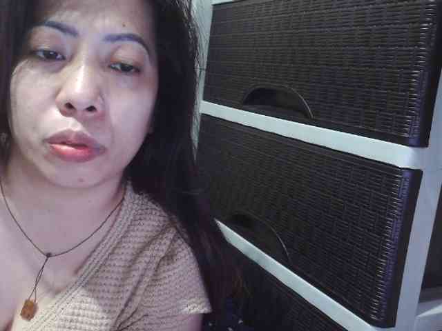 Cassiee webcam