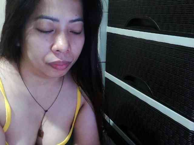 Cassiee webcam