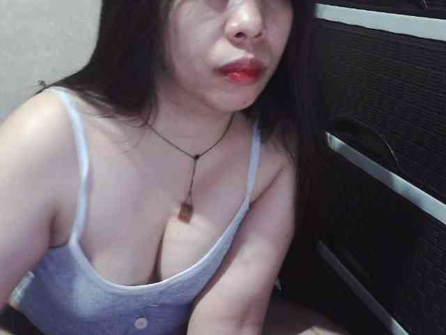 Cassiee webcam