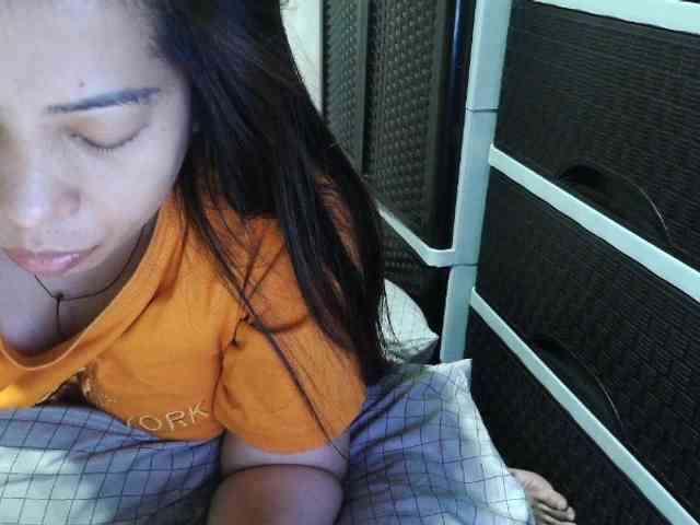 Cassiee webcam