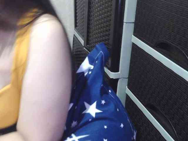 Cassiee webcam