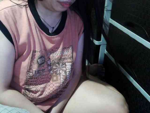 Cassiee webcam