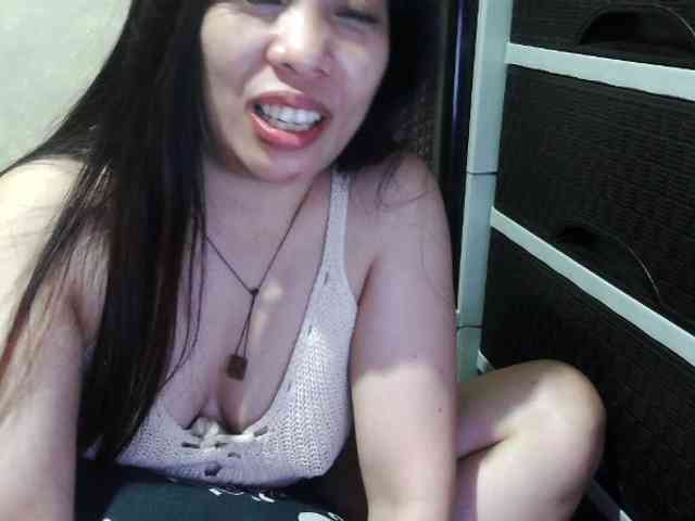 Cassiee webcam
