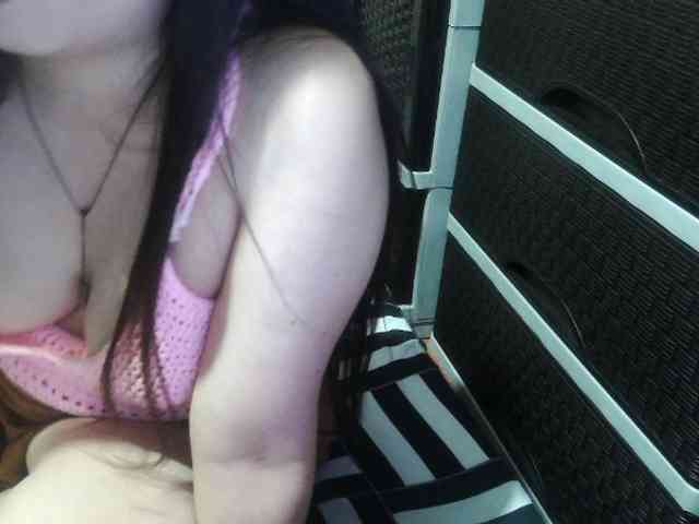 Cassiee webcam