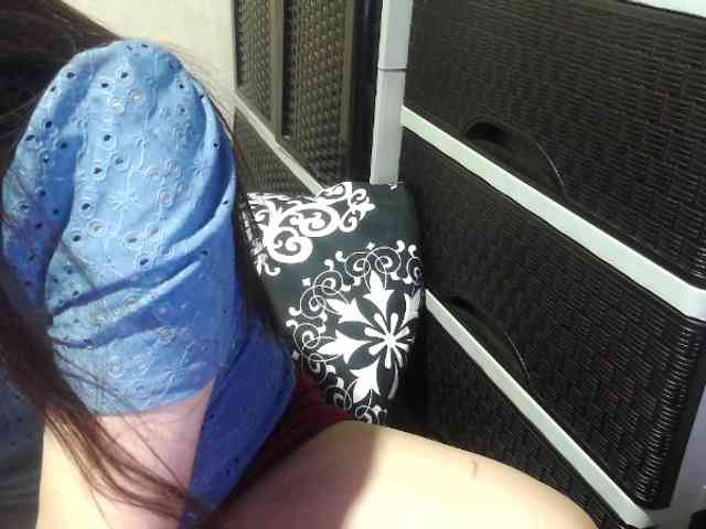 Cassiee webcam
