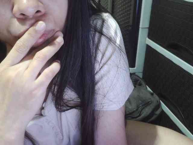 Cassiee webcam