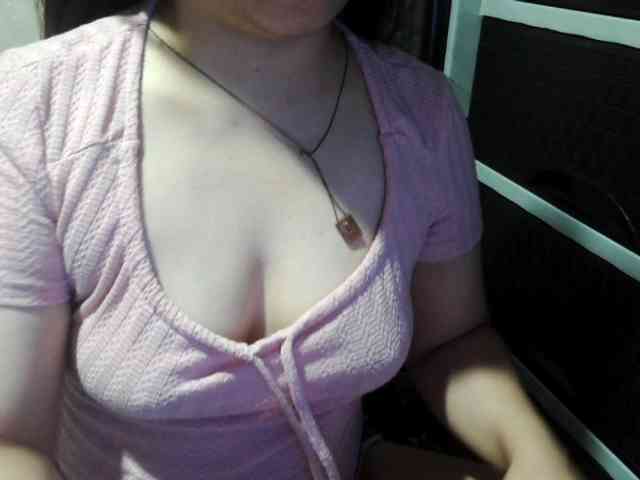Cassiee webcam