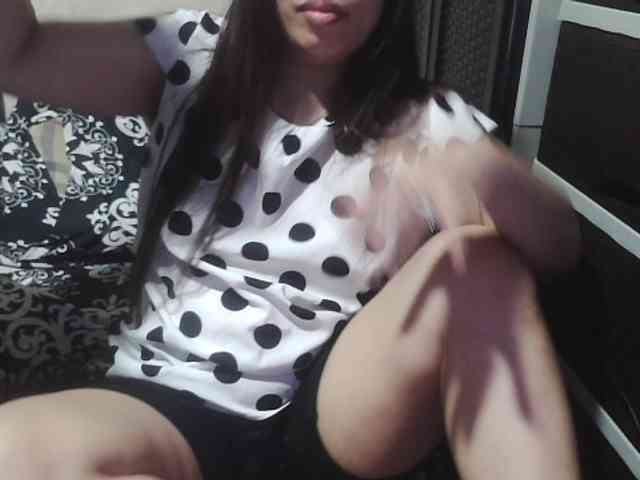Cassiee webcam