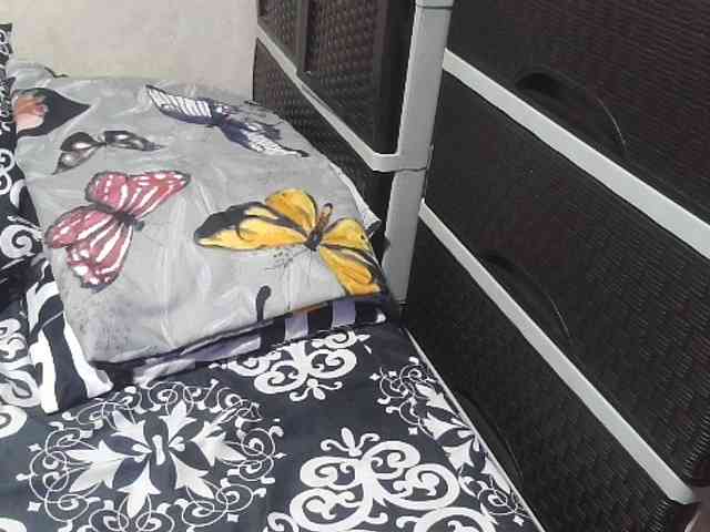 Kazzandra webcam