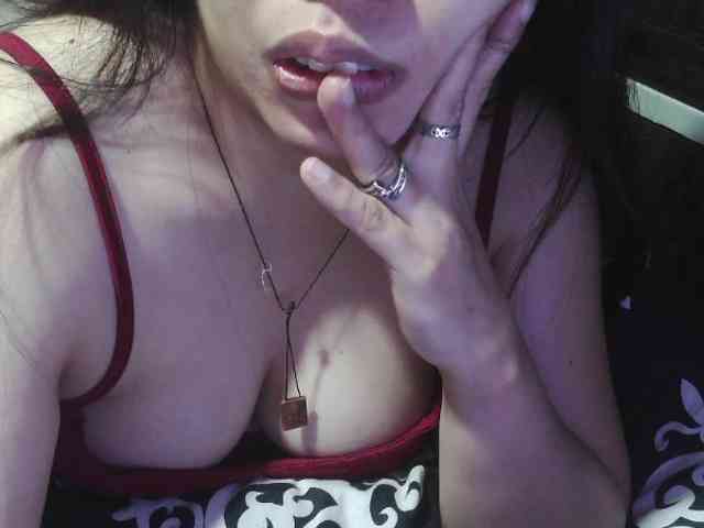 Kazzandra webcam