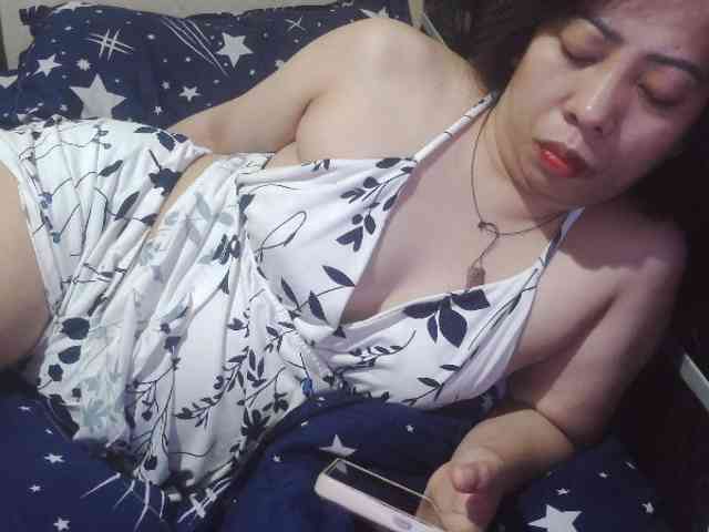 Cassiee webcam