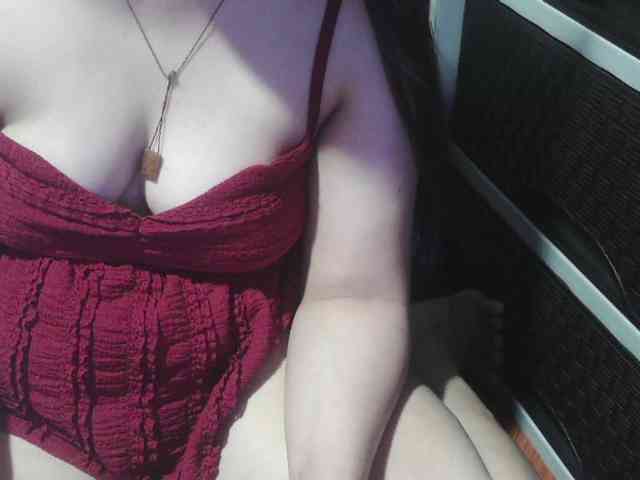 Cassiee webcam