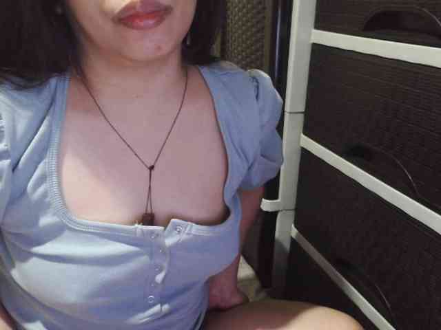 Cassiee webcam