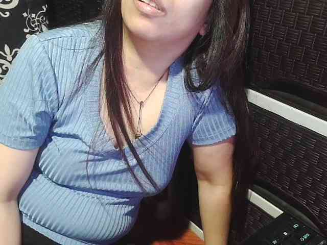 Cassiee webcam