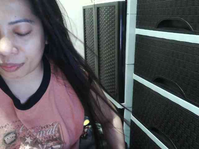 Cassiee webcam