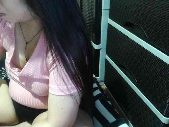 Cassiee webcam