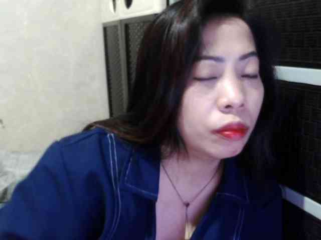 Cassiee webcam