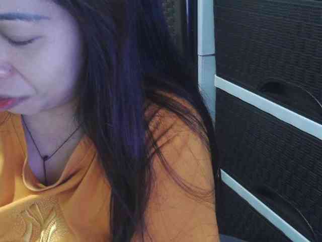 Cassiee webcam