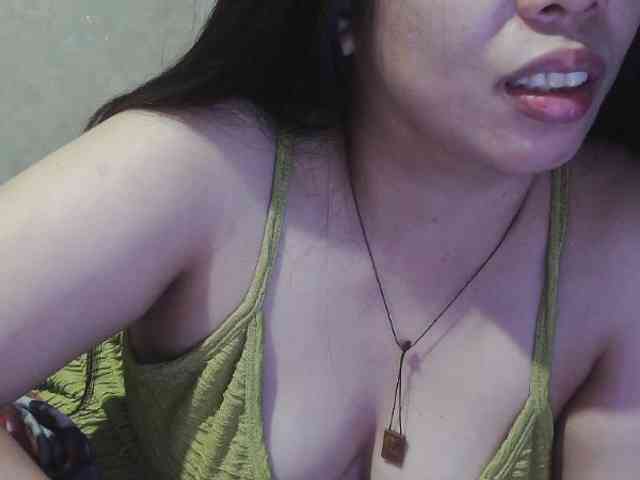 Cassiee webcam