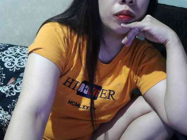 Cassiee webcam