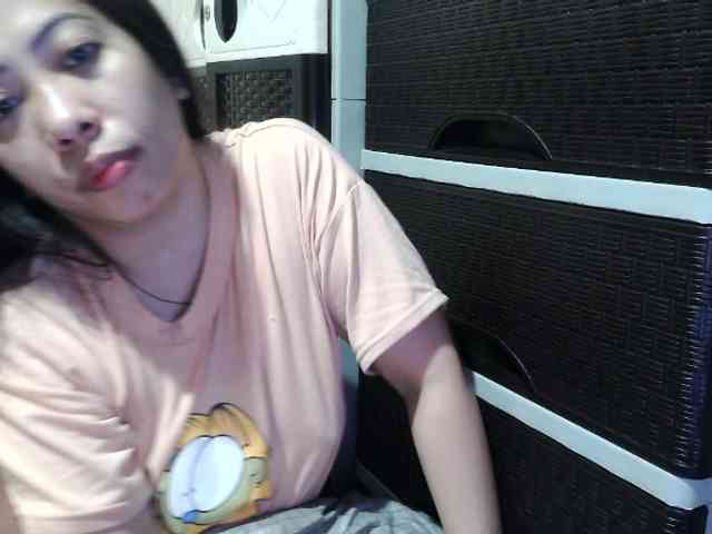Cassiee webcam