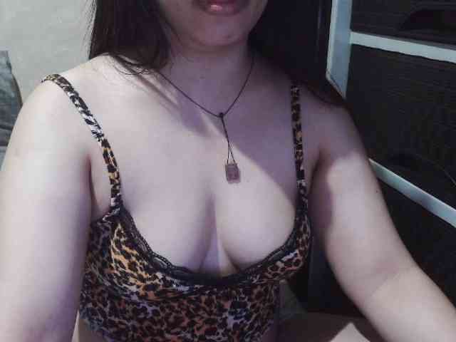Cassiee webcam