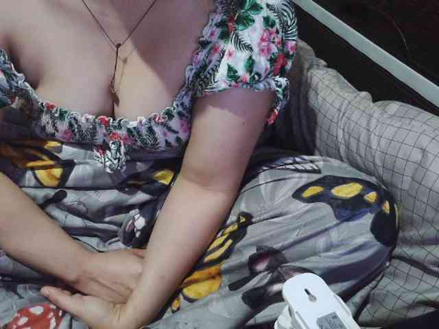 Cassiee webcam