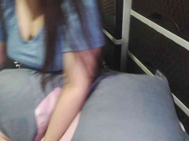 Cassiee webcam